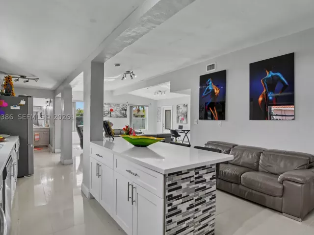 Продажа дома по адресу 3538 SW 87th Ct - фото 9477779