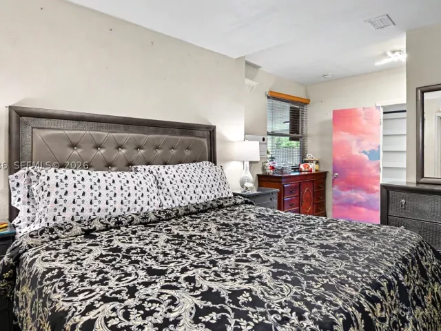 Продажа дома по адресу 3538 SW 87th Ct - фото 9477789