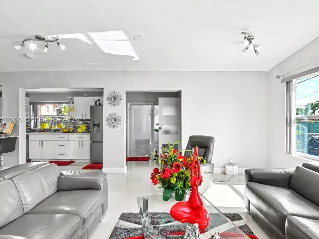 Продажа дома по адресу 3538 SW 87th Ct - фото 9477762
