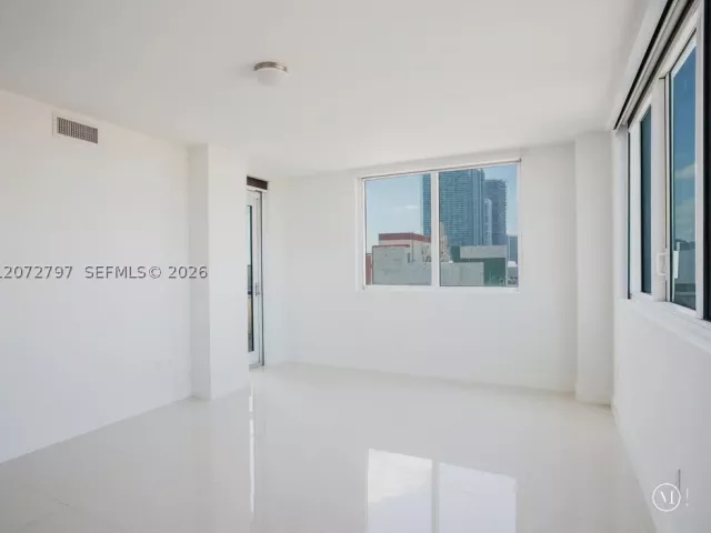 Квартира в аренду номер2402 - фото 9337461