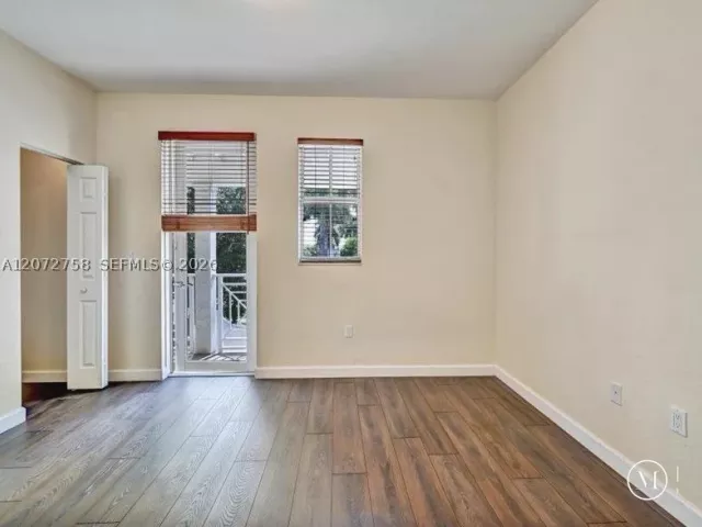 Продажа дома по адресу 7490 NW 115th Ct - фото 9335961