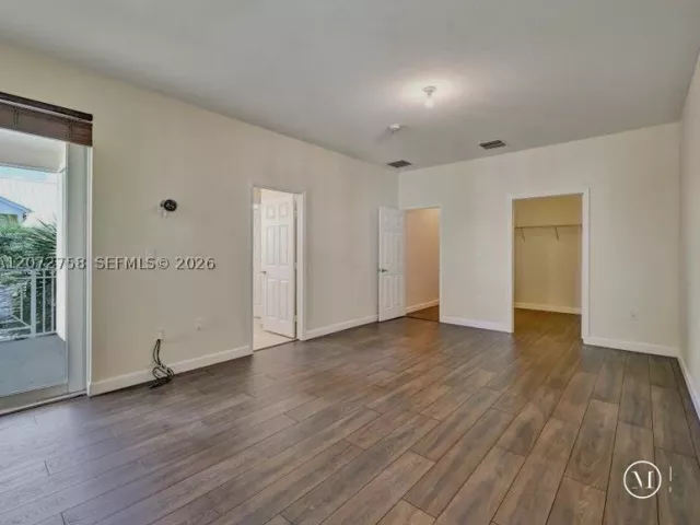 Продажа дома по адресу 7490 NW 115th Ct - фото 9335967