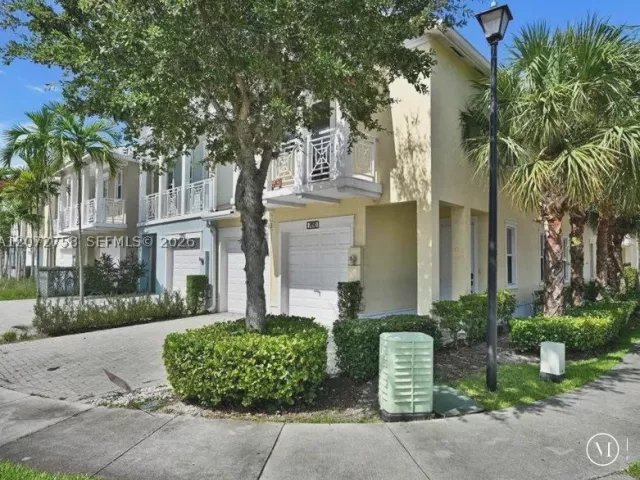 Продажа дома по адресу 7490 NW 115th Ct - фото 9335985