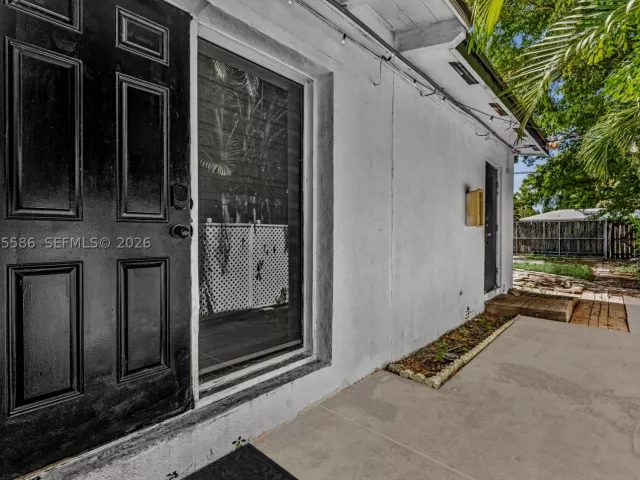 Продажа дома по адресу 1943 Rodman St - фото 9334481