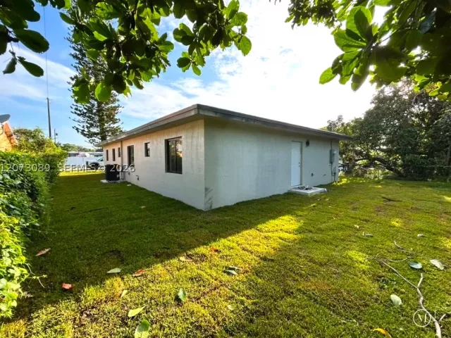 Продажа дома по адресу 2950 NW 93 ST - фото 9335722