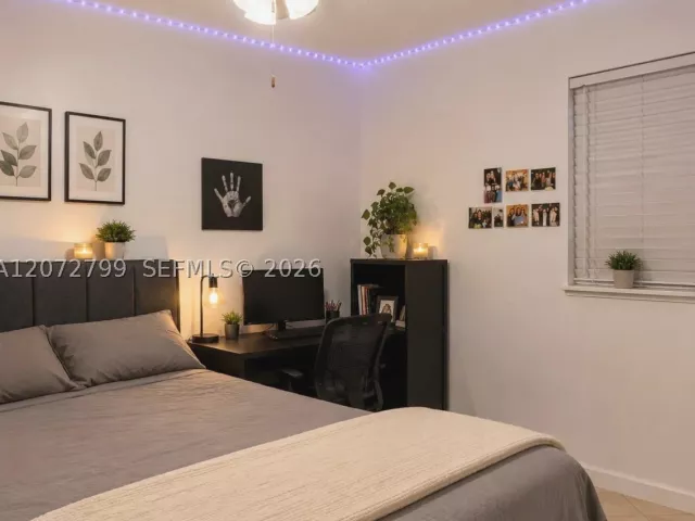 Продажа дома по адресу 4118 N Circle Dr - фото 9335836