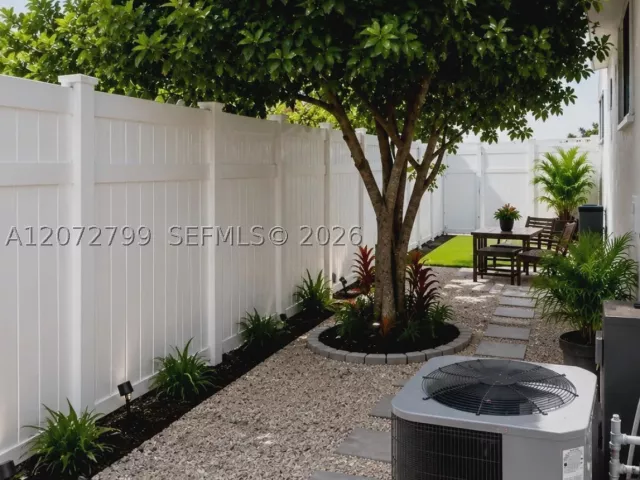 Продажа дома по адресу 4118 N Circle Dr - фото 9335838