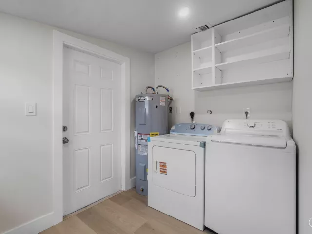 Продажа дома по адресу 325 SW 8TH Avenue - фото 9363083