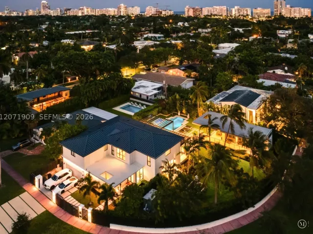Продажа дома по адресу 795 Lakeview Dr - фото 9326513