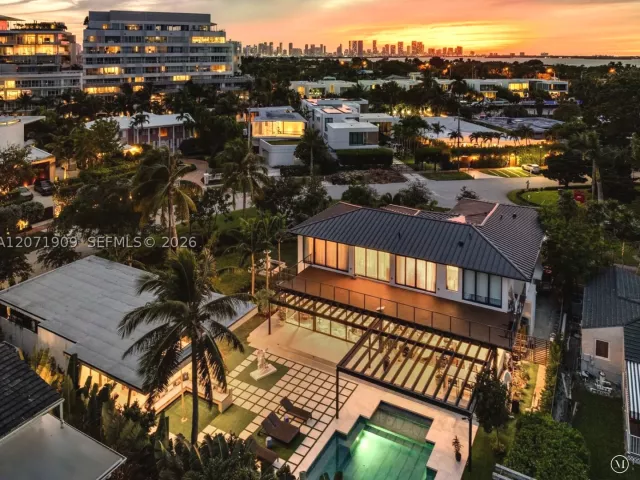 Продажа дома по адресу 795 Lakeview Dr - фото 9326514