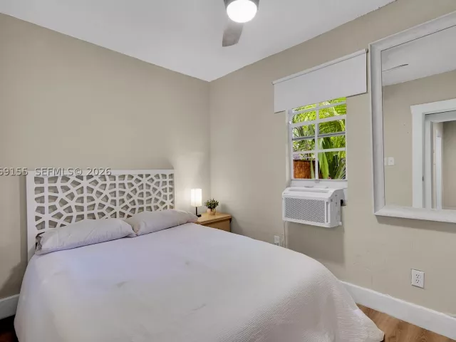 Продажа дома по адресу 31 NE 53rd St - фото 9356575