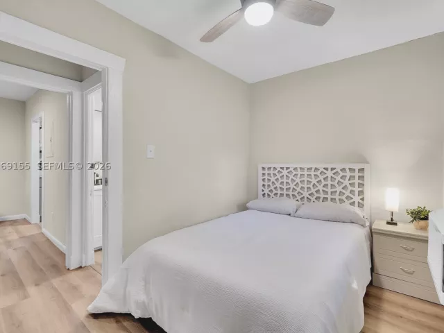 Продажа дома по адресу 31 NE 53rd St - фото 9356576