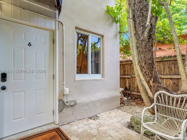 Продажа дома по адресу 31 NE 53rd St - фото 9356587
