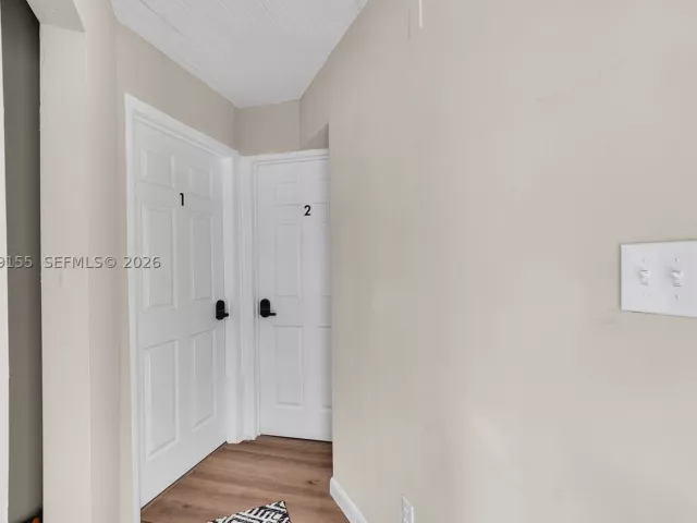 Продажа дома по адресу 31 NE 53rd St - фото 9356566