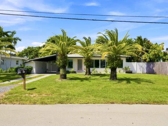 Продажа дома по адресу 35 NE 29th Street - фото 9358859