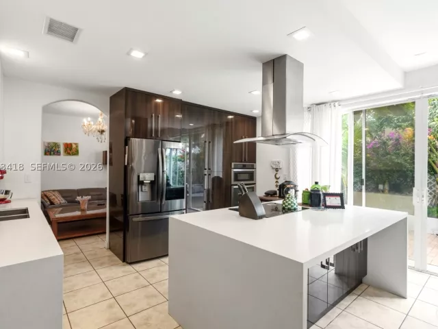 Продажа дома по адресу 8741 NW 110th Ave - фото 9327102