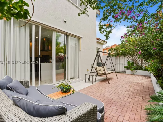 Продажа дома по адресу 8741 NW 110th Ave - фото 9327104