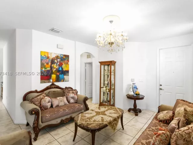 Продажа дома по адресу 8741 NW 110th Ave - фото 9327091