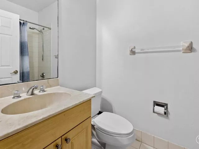 Продажа дома по адресу 4841 N CLASSICAL Boulevard - фото 9327678