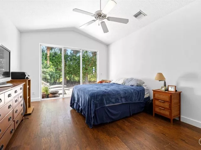 Продажа дома по адресу 4841 N CLASSICAL Boulevard - фото 9327682