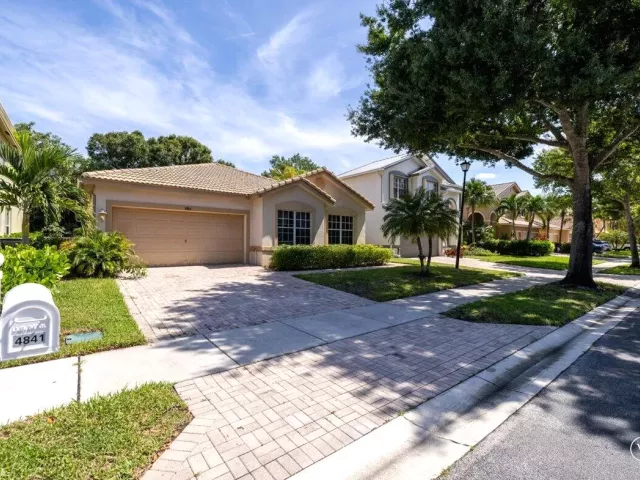 Продажа дома по адресу 4841 N CLASSICAL Boulevard - фото 9327688