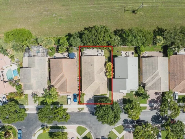 Продажа дома по адресу 4841 N CLASSICAL Boulevard - фото 9327703