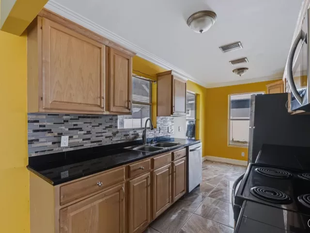 Продажа дома по адресу 5414 SUNRISE Boulevard - фото 9361062