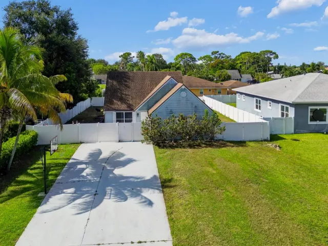 Продажа дома по адресу 5414 SUNRISE Boulevard - фото 9361050