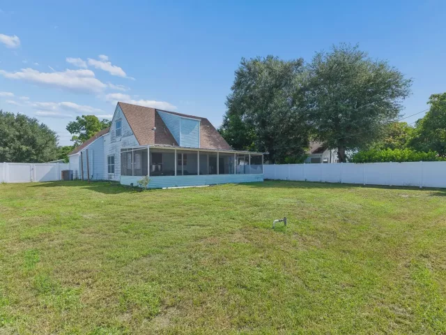 Продажа дома по адресу 5414 SUNRISE Boulevard - фото 9361078