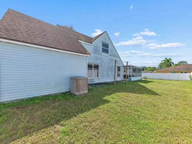 Продажа дома по адресу 5414 SUNRISE Boulevard - фото 9361079