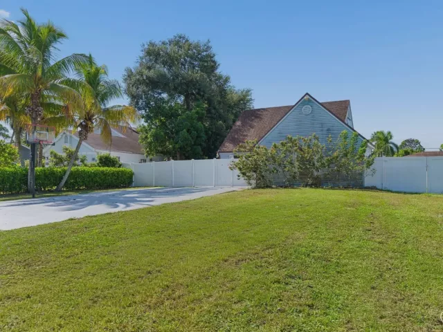 Продажа дома по адресу 5414 SUNRISE Boulevard - фото 9361054