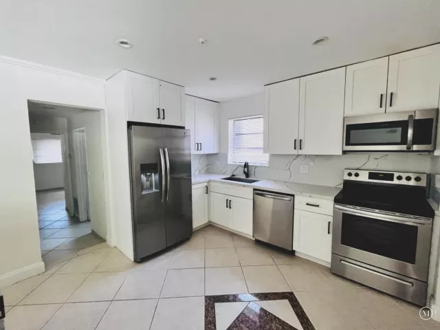 Продажа дома по адресу 924 Johnson Street - фото 9339841