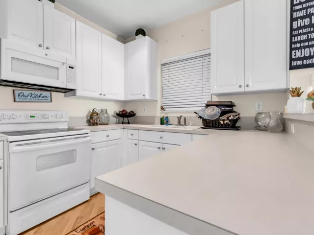 Продажа дома по адресу 7538 NW 17TH Drive - фото 9379878