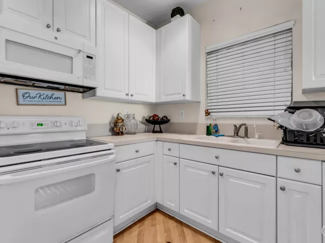 Продажа дома по адресу 7538 NW 17TH Drive - фото 9379884