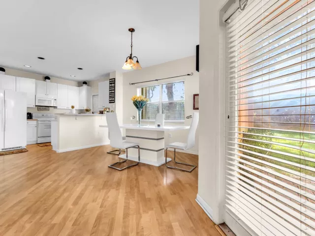 Продажа дома по адресу 7538 NW 17TH Drive - фото 9379886