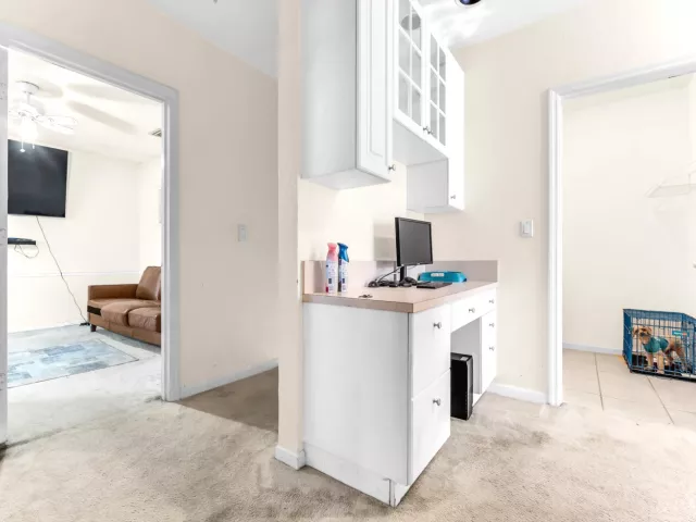 Продажа дома по адресу 7538 NW 17TH Drive - фото 9379895