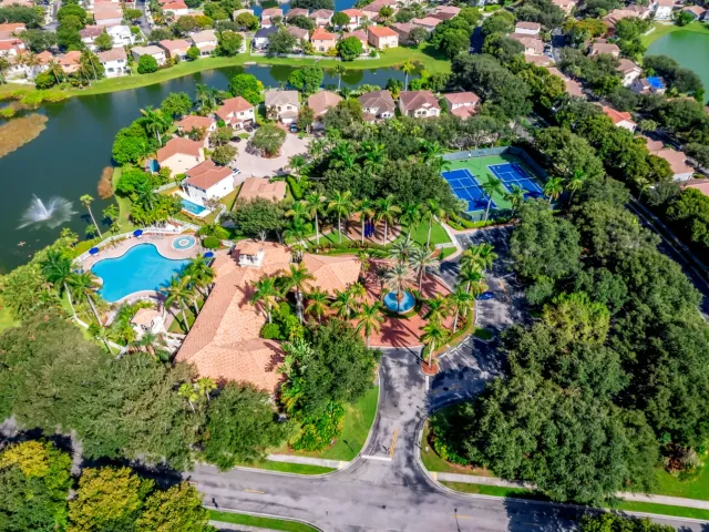 Продажа дома по адресу 7538 NW 17TH Drive - фото 9379919