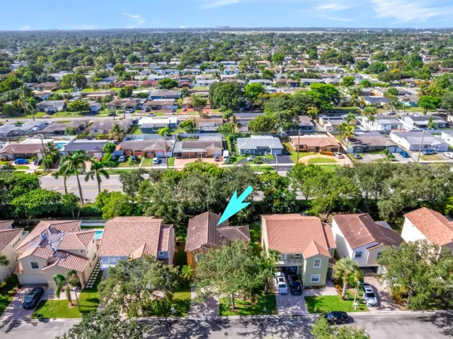 Продажа дома по адресу 7538 NW 17TH Drive - фото 9379920