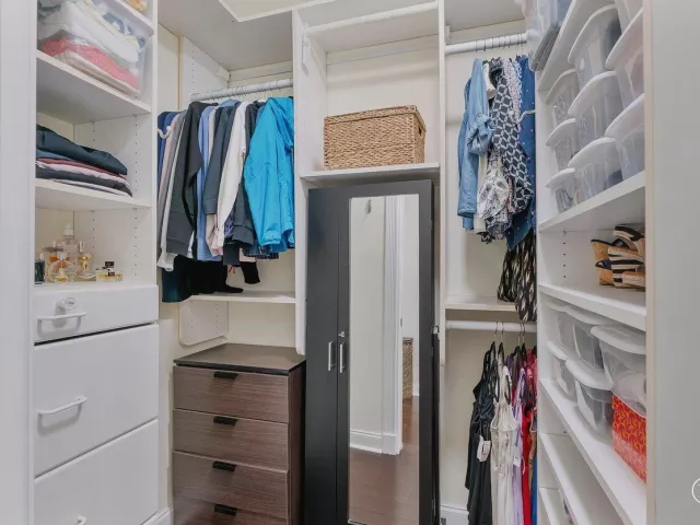 Продажа дома по адресу 1081 BEL AIRE Drive E - фото 9376444