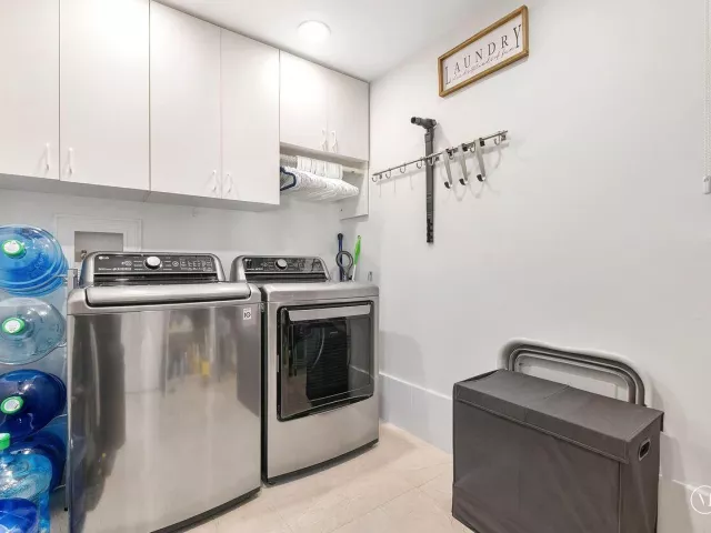 Продажа дома по адресу 1081 BEL AIRE Drive E - фото 9376451