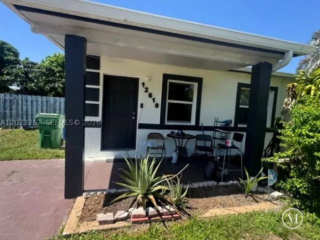 Продажа дома по адресу 12610 NW 23rd Ave - фото 9334442