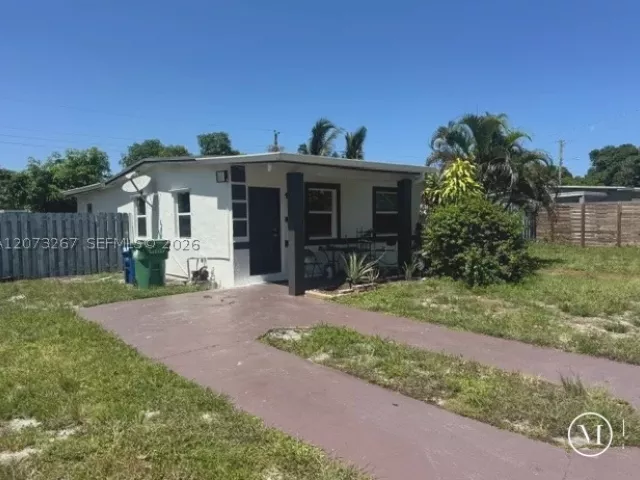 Продажа дома по адресу 12610 NW 23rd Ave - фото 9334443