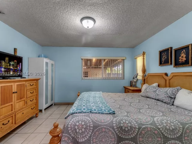 Продажа дома по адресу 9618 SW 3rd Ln 18 - фото 9339021