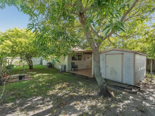 Продажа дома по адресу 9618 SW 3rd Ln 18 - фото 9339025