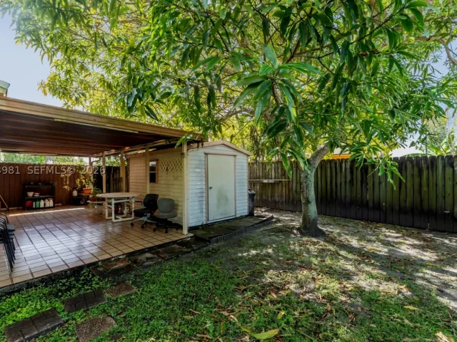Продажа дома по адресу 9618 SW 3rd Ln 18 - фото 9339027