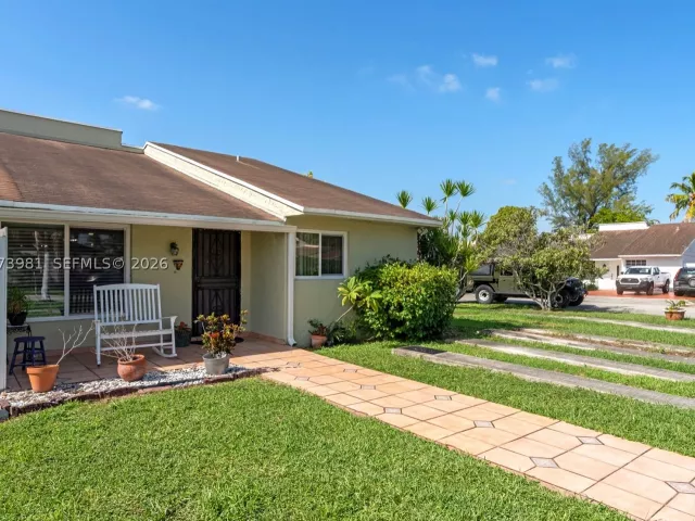 Продажа дома по адресу 9618 SW 3rd Ln 18 - фото 9339009