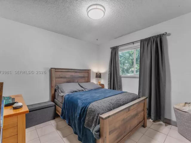 Продажа дома по адресу 9618 SW 3rd Ln 18 - фото 9339012