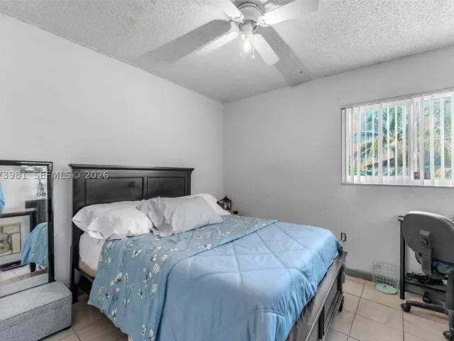 Продажа дома по адресу 9618 SW 3rd Ln 18 - фото 9339014