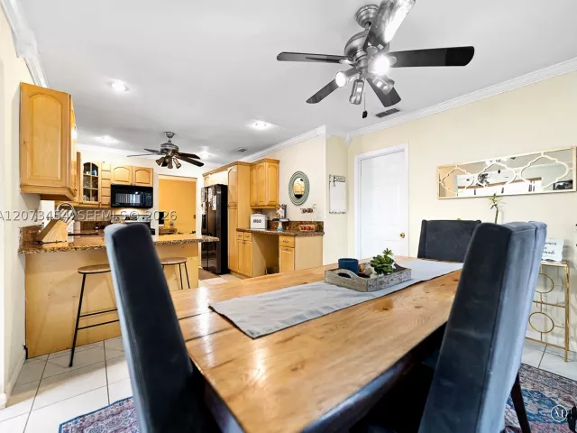 Продажа дома по адресу 5009 SW 104th Ave - фото 9341657