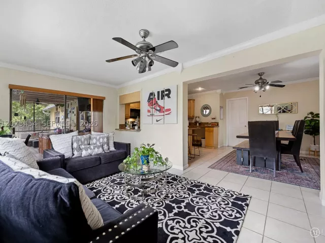 Продажа дома по адресу 5009 SW 104th Ave - фото 9341660
